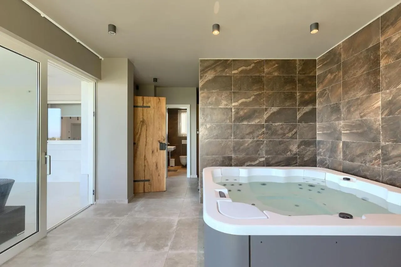 Modern Villa Grgo With Pool And Jacuzzi In Tinjan Croatia